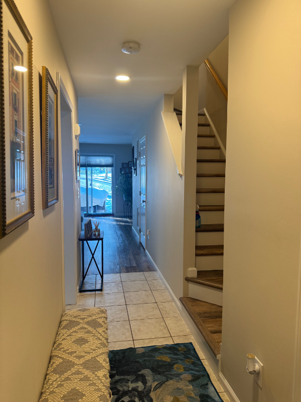 301 Alexandra Ct - Photo 7 of 24