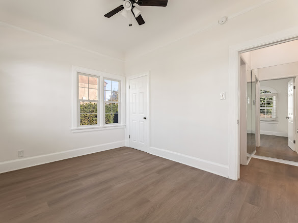 6250 S Van Ness Ave #1 - Photo 7 of 25