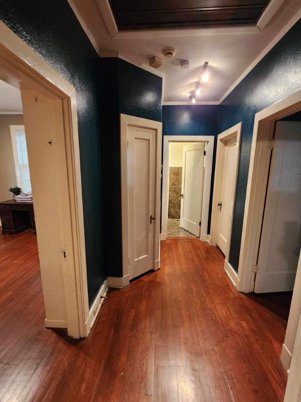 1103 Military Rd - Photo 2 of 10