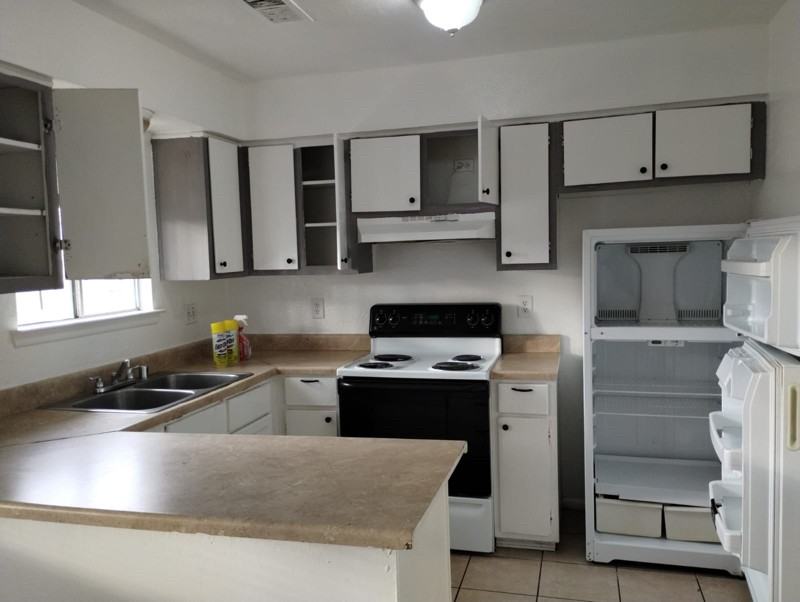 12612 Copper Ave Ne #2 - Photo 2 of 20