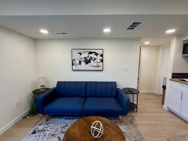 6431 Binder Dr - Photo 2 of 8