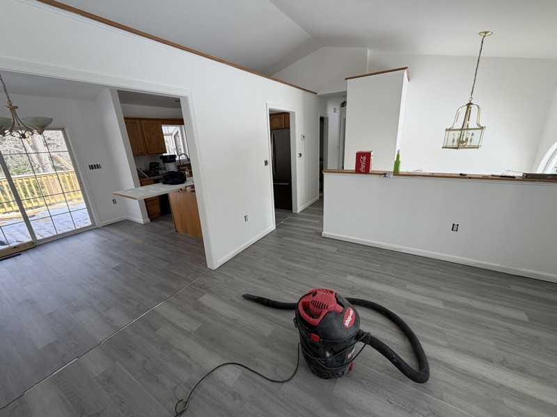 8463 Reagan Dr - Photo 2 of 3