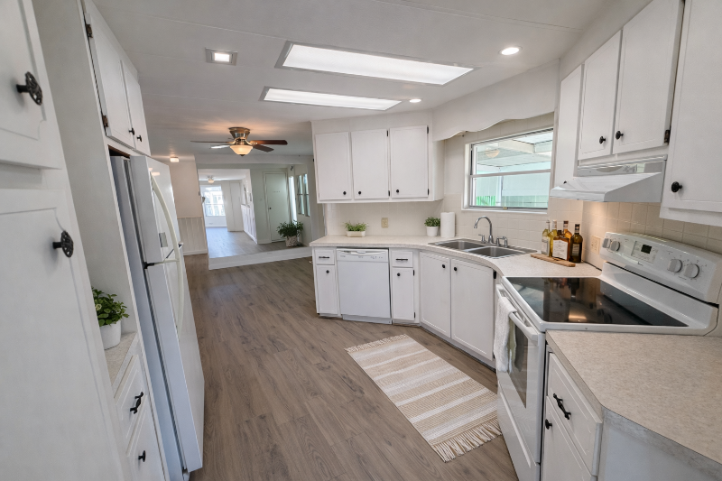 204 52nd Avenue Ter E - Photo 5 of 15