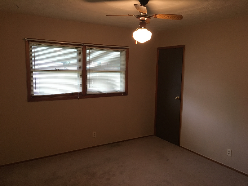 1021 Valley Dr Nw - Photo 6 of 14