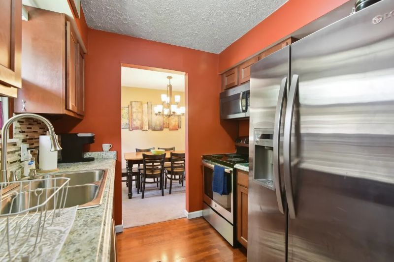 4012 Frisse Ave - Photo 7 of 19