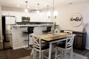 featured image of 521 S New York Ave