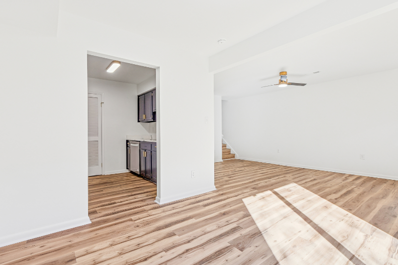 1561 Malibu Pl - Photo 7 of 20