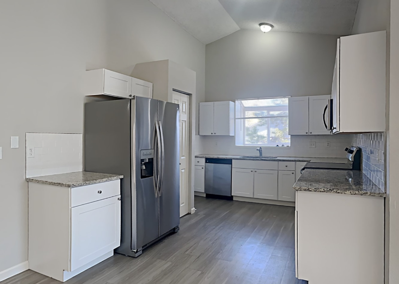 16633 Blue Mist Cir #A11 - Photo 5 of 7