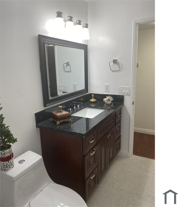 841 40th St #841 - Photo 6 of 10