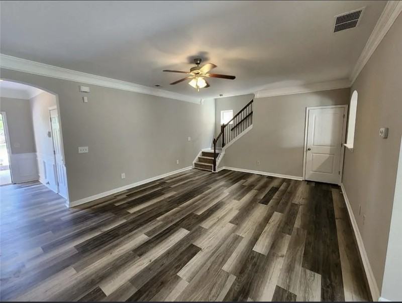 1620 Townview Ln - Photo 2 of 20