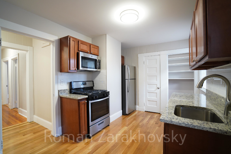 8 Ashford Ct #3A - Photo 2 of 20