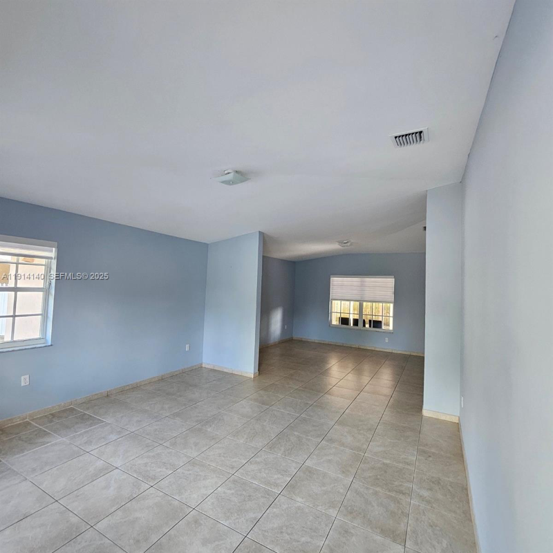 8330 Sw 96th Pl - Photo 2 of 10