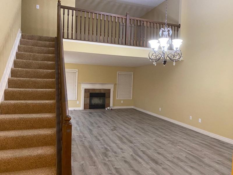 8806 Emerald Hill Dr - Photo 3 of 6