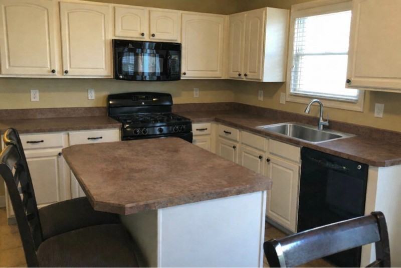 8806 Emerald Hill Dr - Photo 5 of 6