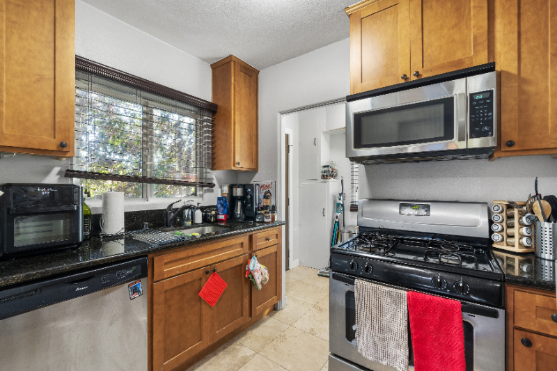 4434 Texas St - Photo 4 of 12