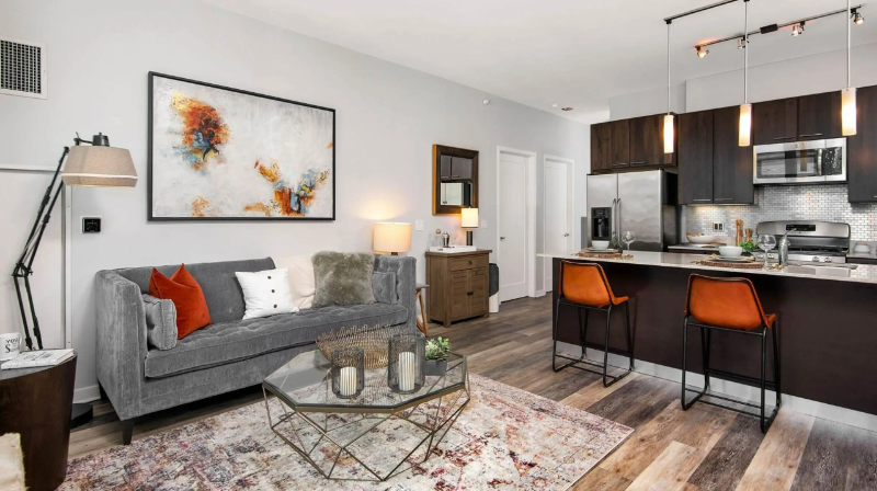 640 W Huron St - Photo 3 of 12