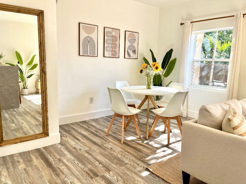 679 Ne 87th St - Photo 3 of 16