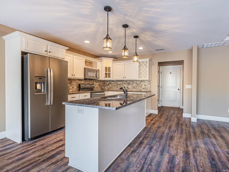 11297 Belleharbour Cv - Photo 4 of 18