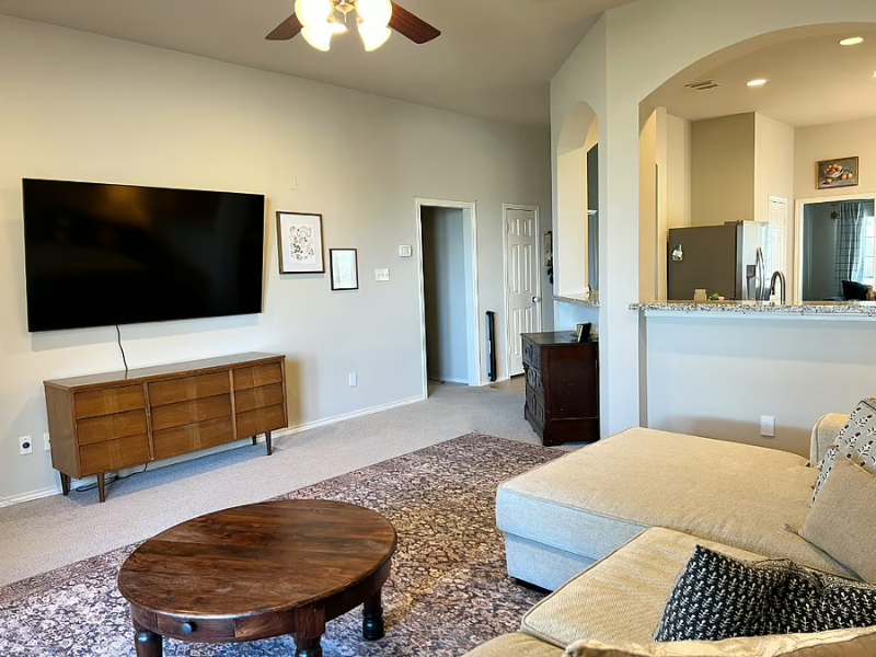 2607 Diamond River Dr - Photo 2 of 13