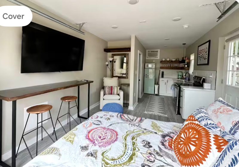 5920 Rosslyn Ave #B - Photo 2 of 14