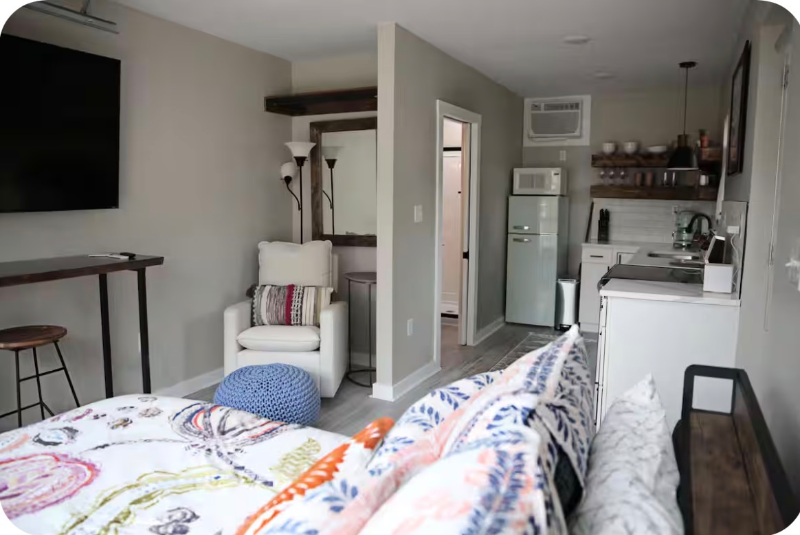 5920 Rosslyn Ave #B - Photo 6 of 14