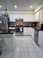 featured image of 810 Sandtree Dr