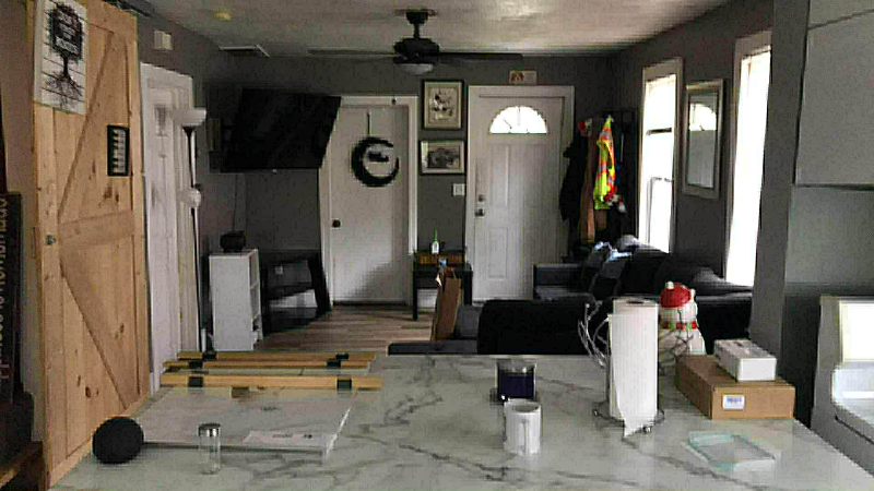 612 Henry Ave Se - Photo 2 of 8