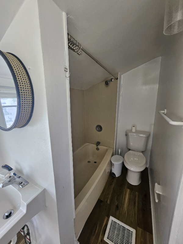 3209 Saratoga Ave #2 - Photo 6 of 18