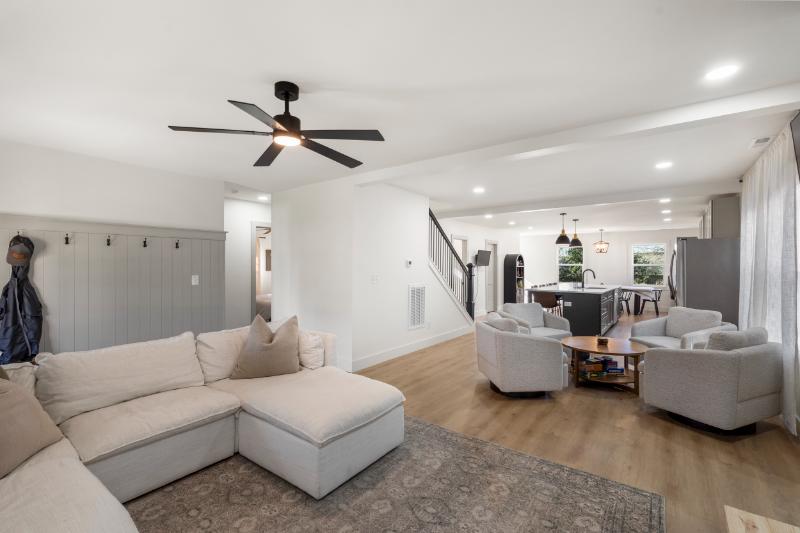 2212 Weyland Ave - Photo 3 of 20