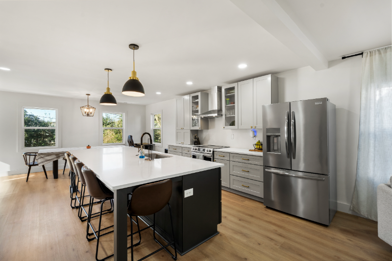 2212 Weyland Ave - Photo 5 of 20