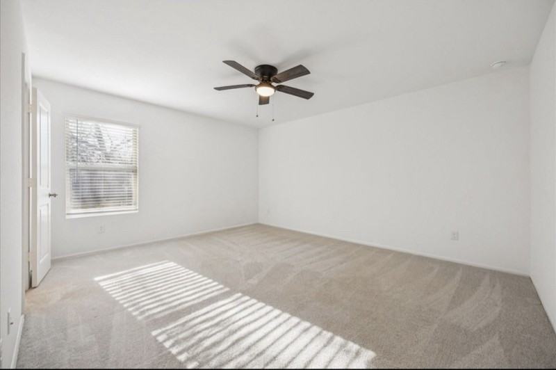 329 Riverwood Village Ln - Photo 5 of 15