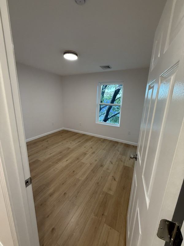 37 Durham St #1 - Photo 5 of 8