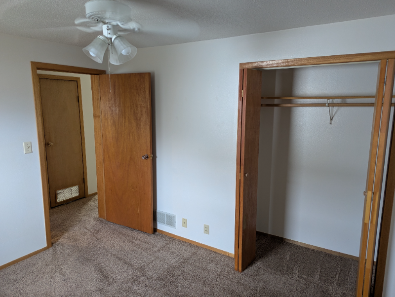 426 Maple St - Photo 2 of 18