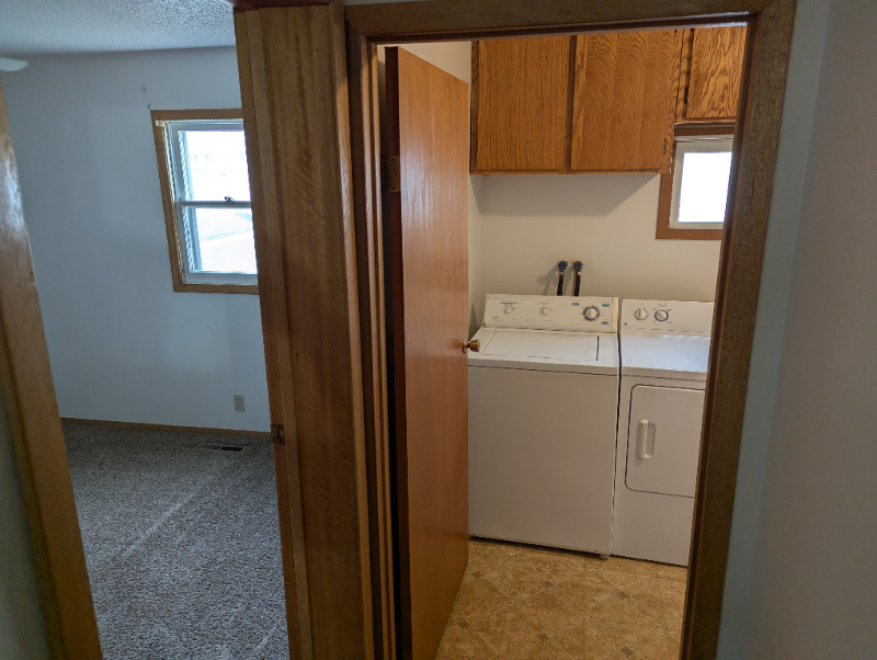 426 Maple St - Photo 3 of 18