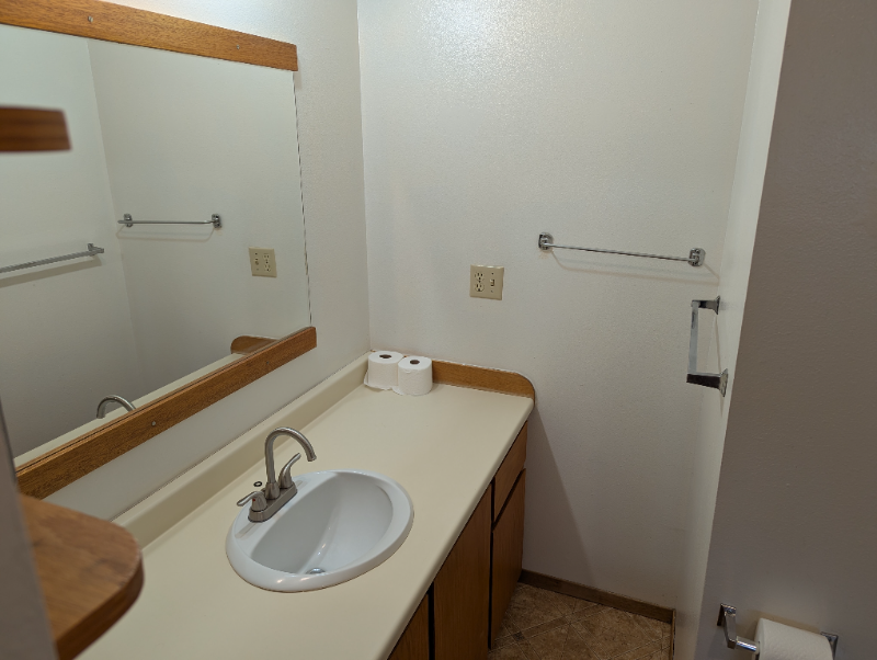 426 Maple St - Photo 7 of 18