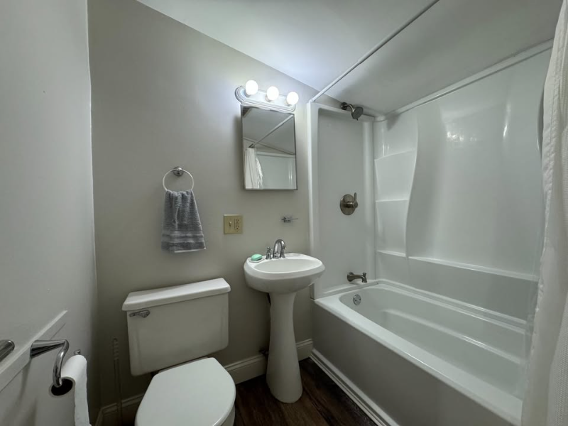 121 E Main St - Photo 6 of 17