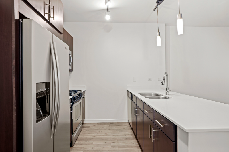 3774 N Halsted St - Photo 4 of 15