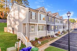 featured image of 2833 Saratoga Lake Vw