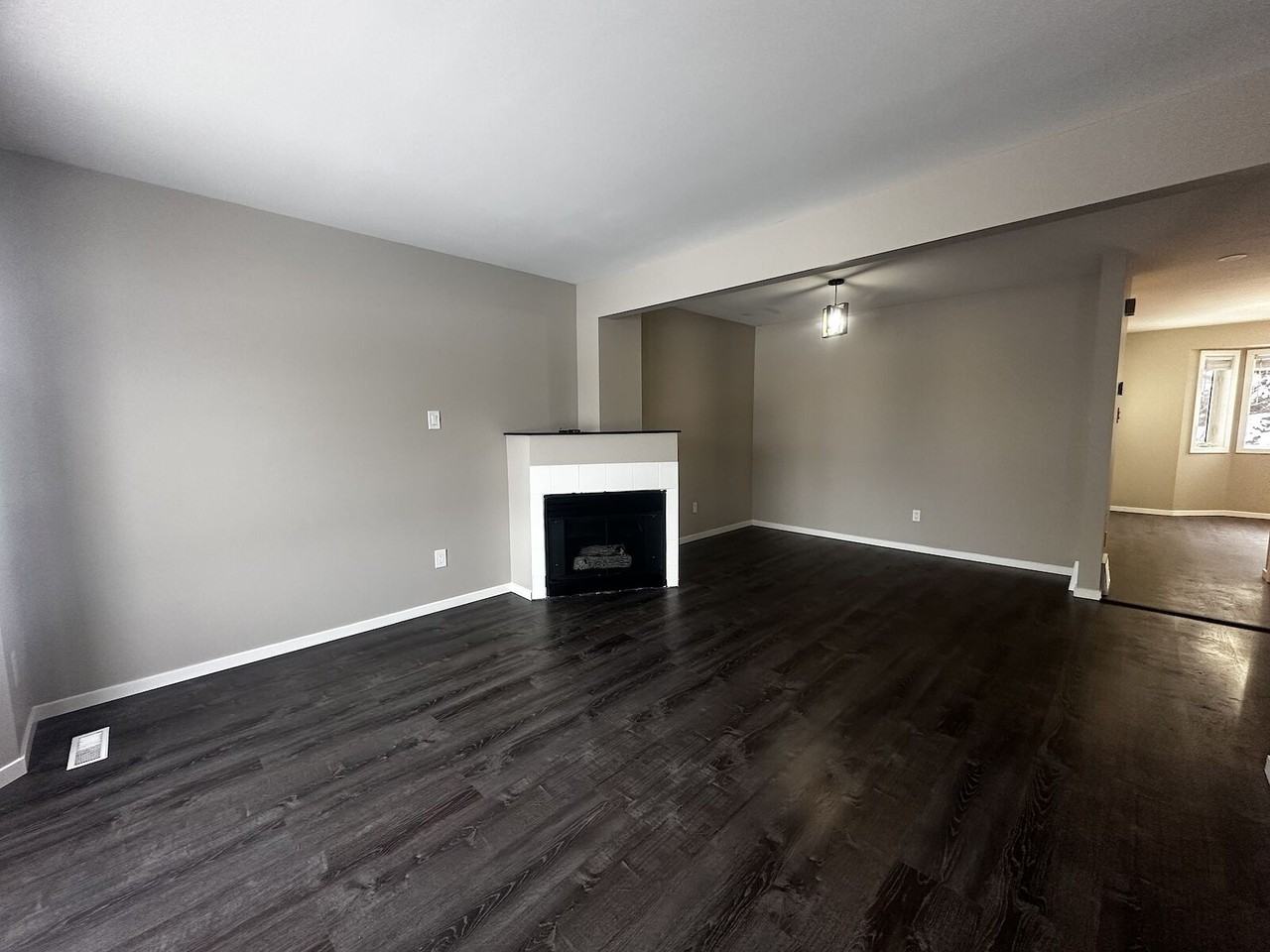 7623 Mill Woods Road Northwest, Edmonton, Alberta, Canada, T6K 1Y7 - Photo 5 of 17