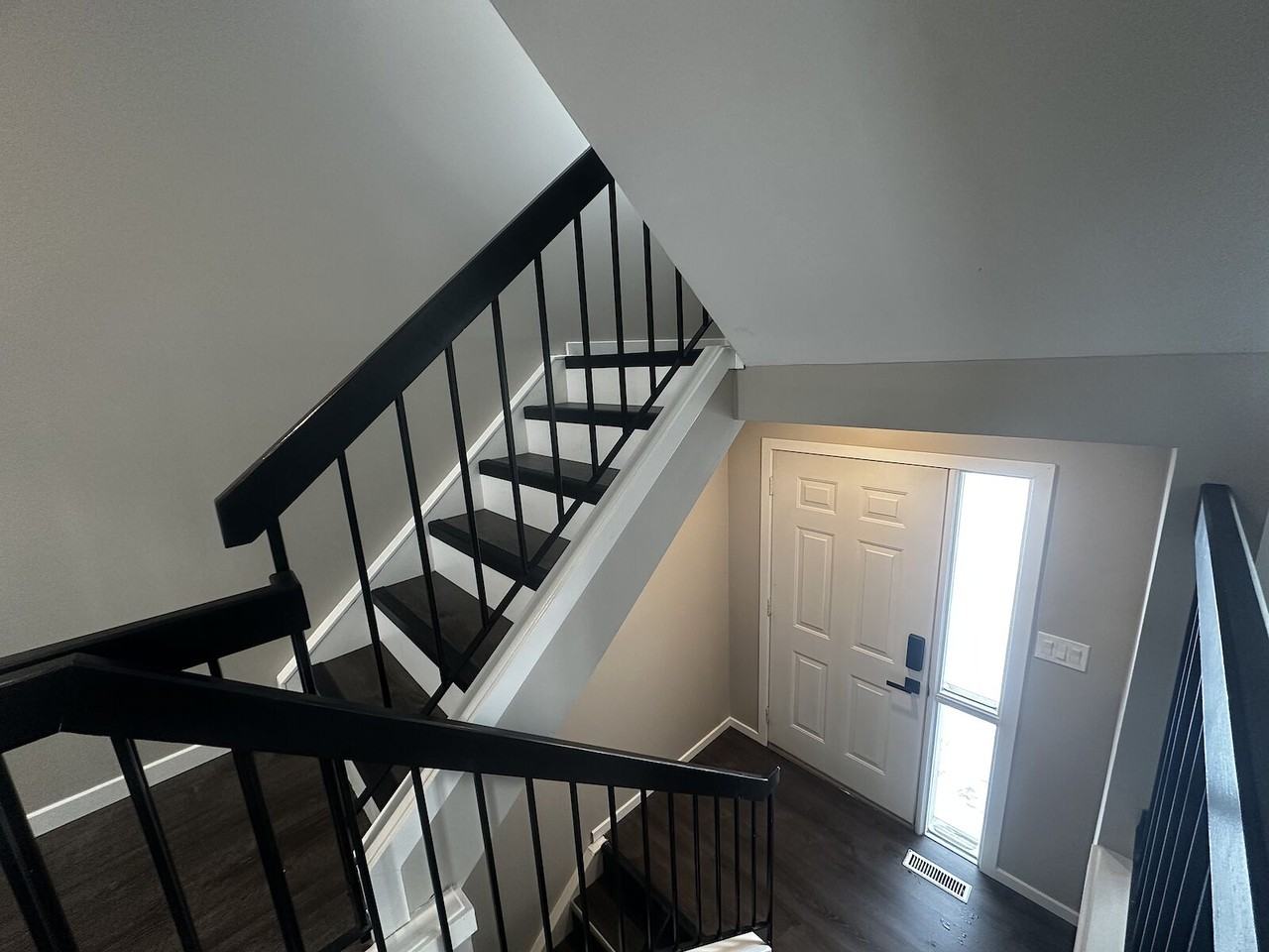 7623 Mill Woods Road Northwest, Edmonton, Alberta, Canada, T6K 1Y7 - Photo 7 of 17