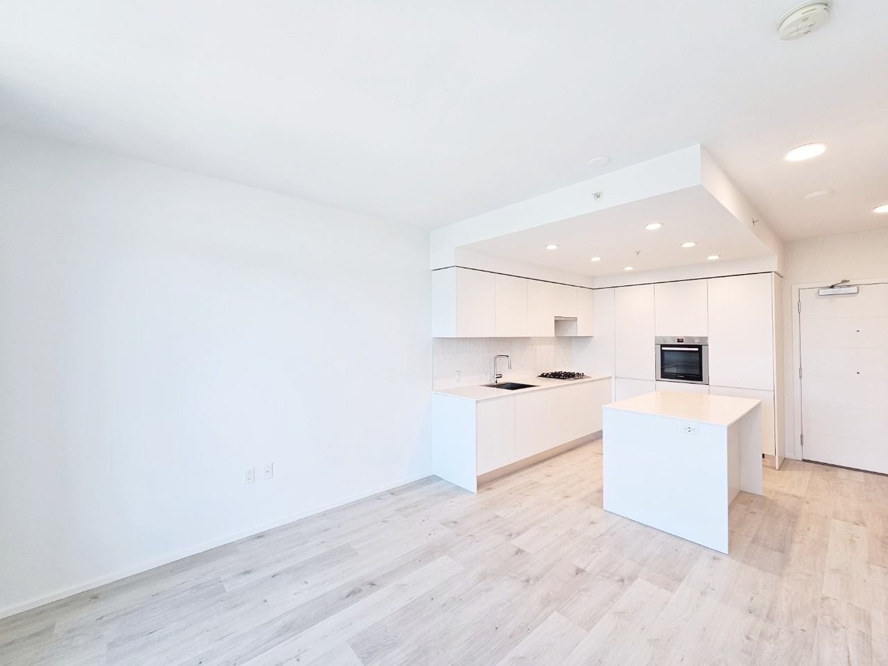 3833 Evergreen Place #9F - Photo 4 of 9