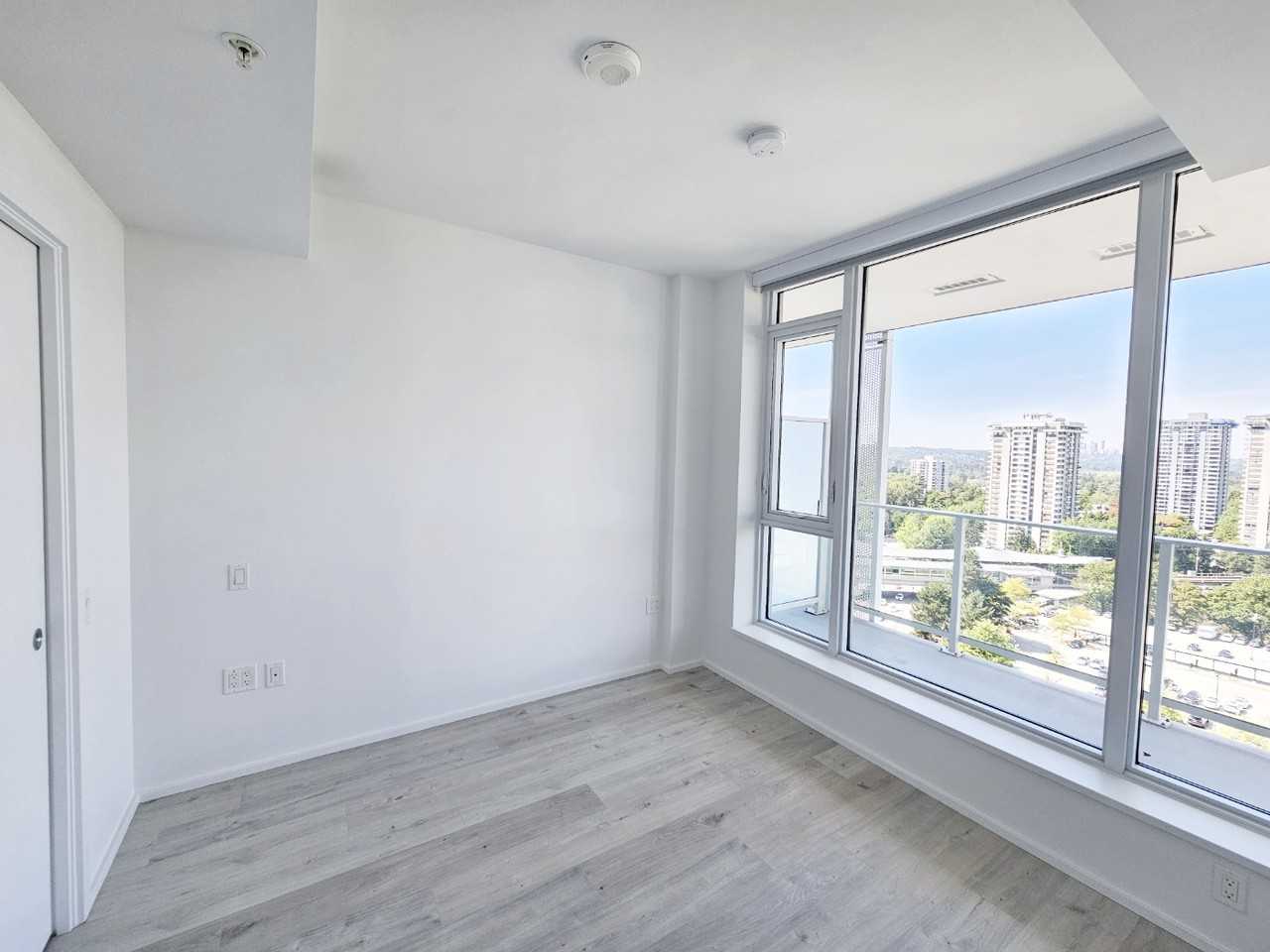 3833 Evergreen Place #9F - Photo 7 of 9