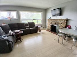 featured image of Centre St S