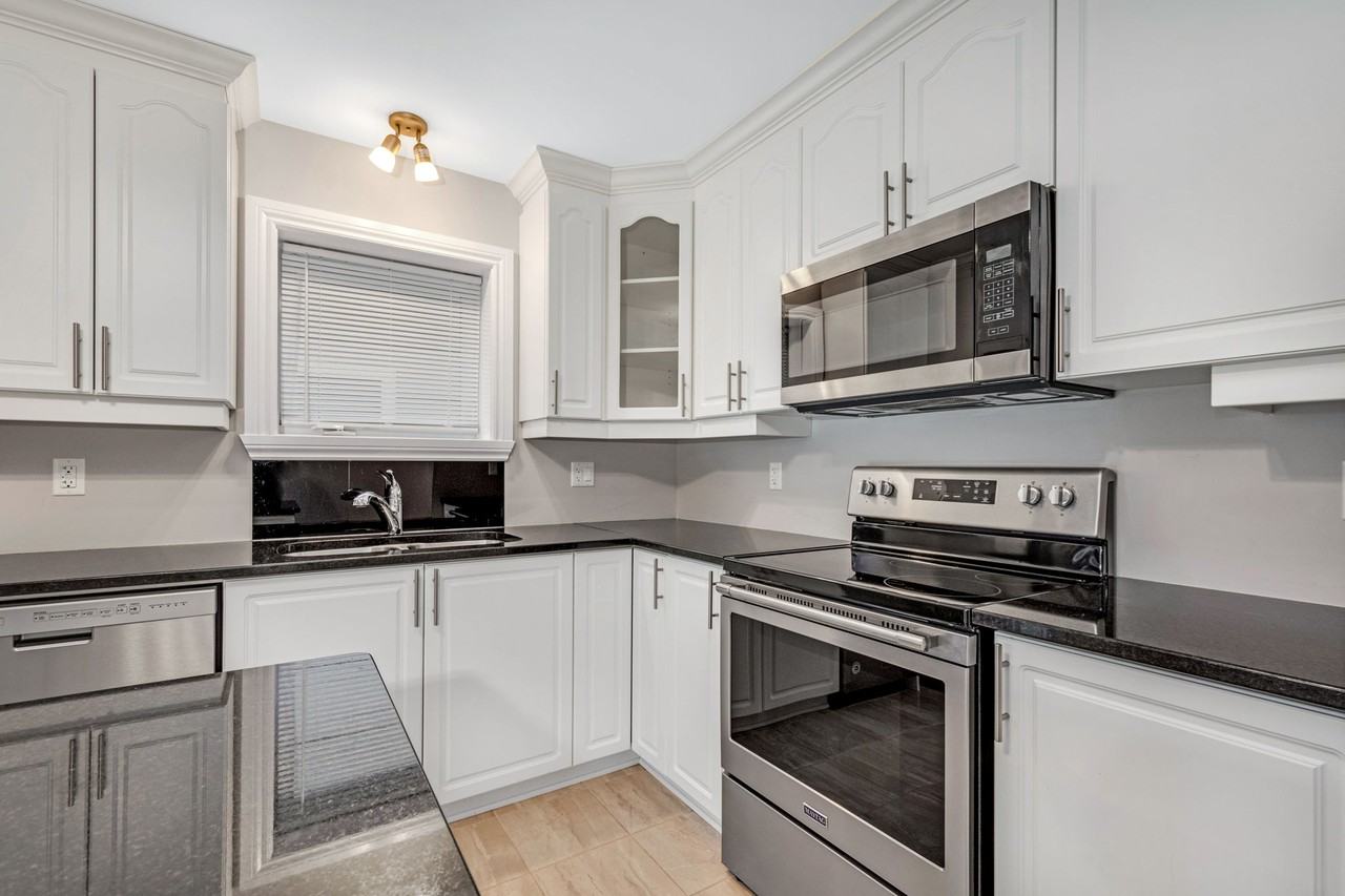 301 Montée Outaouais - Photo 3 of 20