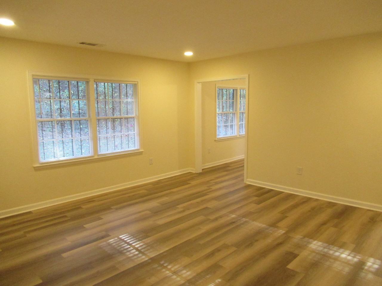 2032 Rector Dr Sw #NA - Photo 4 of 30