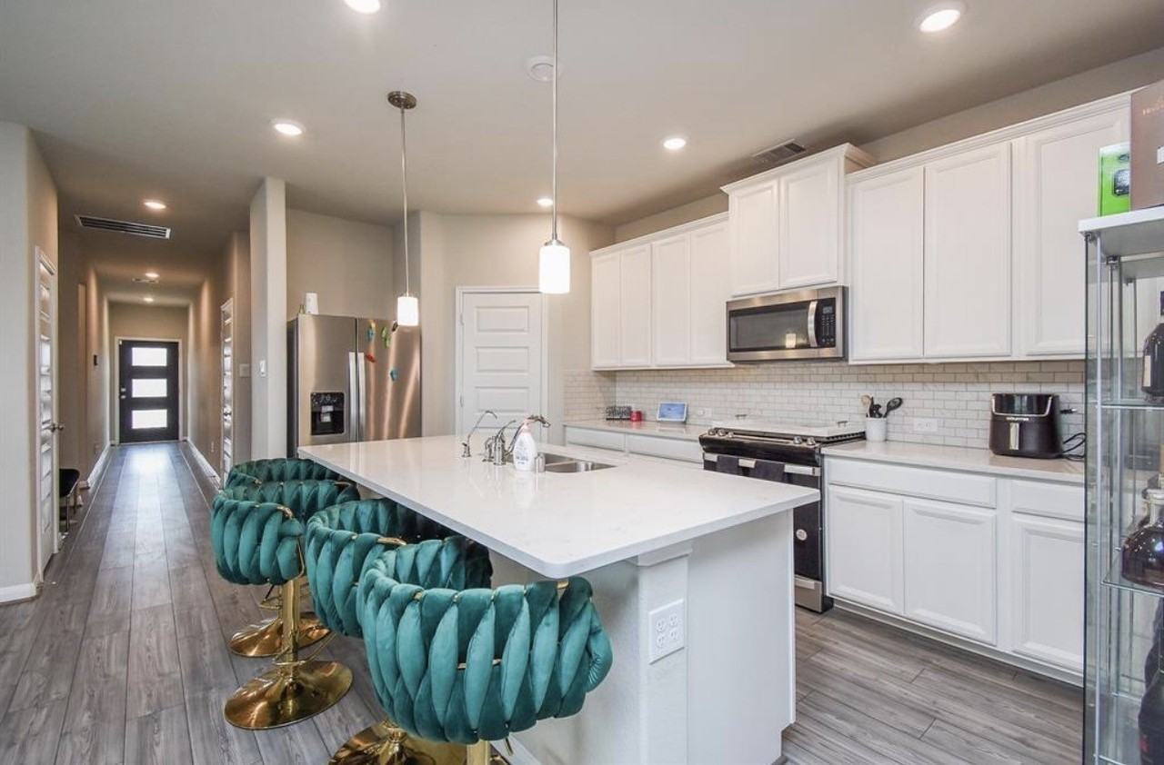 6927 Ventura Dr #6927 - Photo 2 of 20