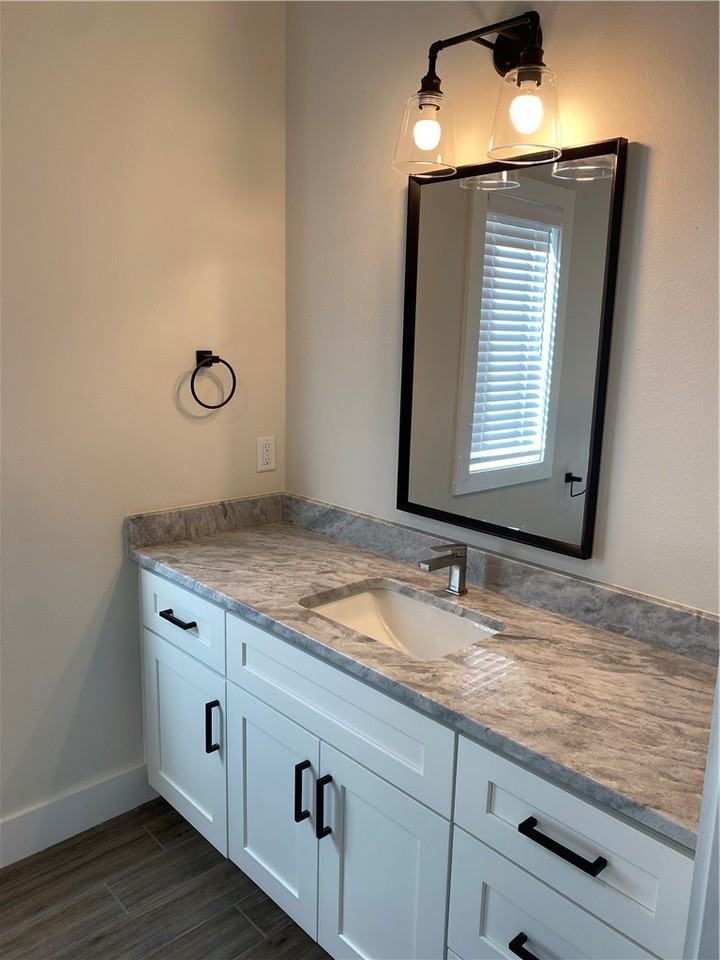 205 Sterling St #205C - Photo 7 of 18