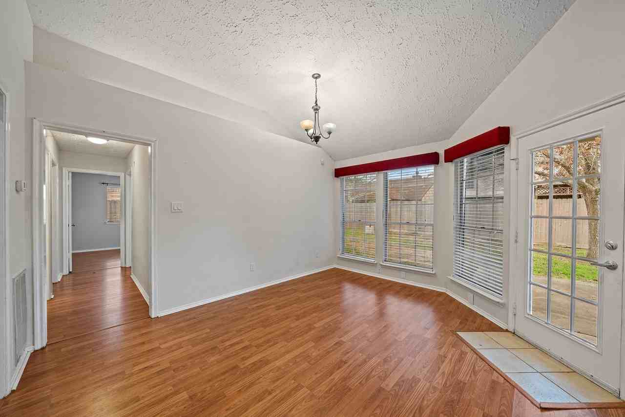 18123 Lake Bend Dr #18123 - Photo 6 of 24