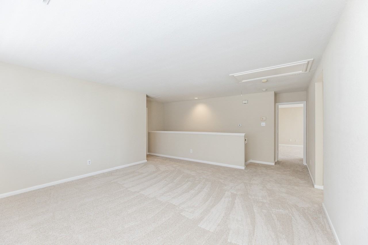 15831 Crooked Arrow Dr #15831 - Photo 4 of 30