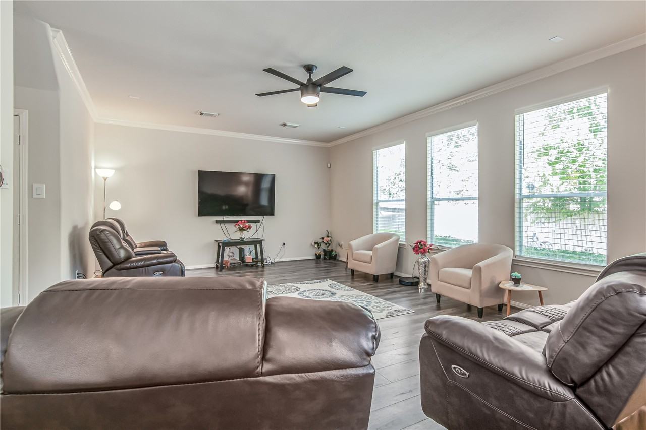 16418 Pademelon Dr #16418 - Photo 7 of 35